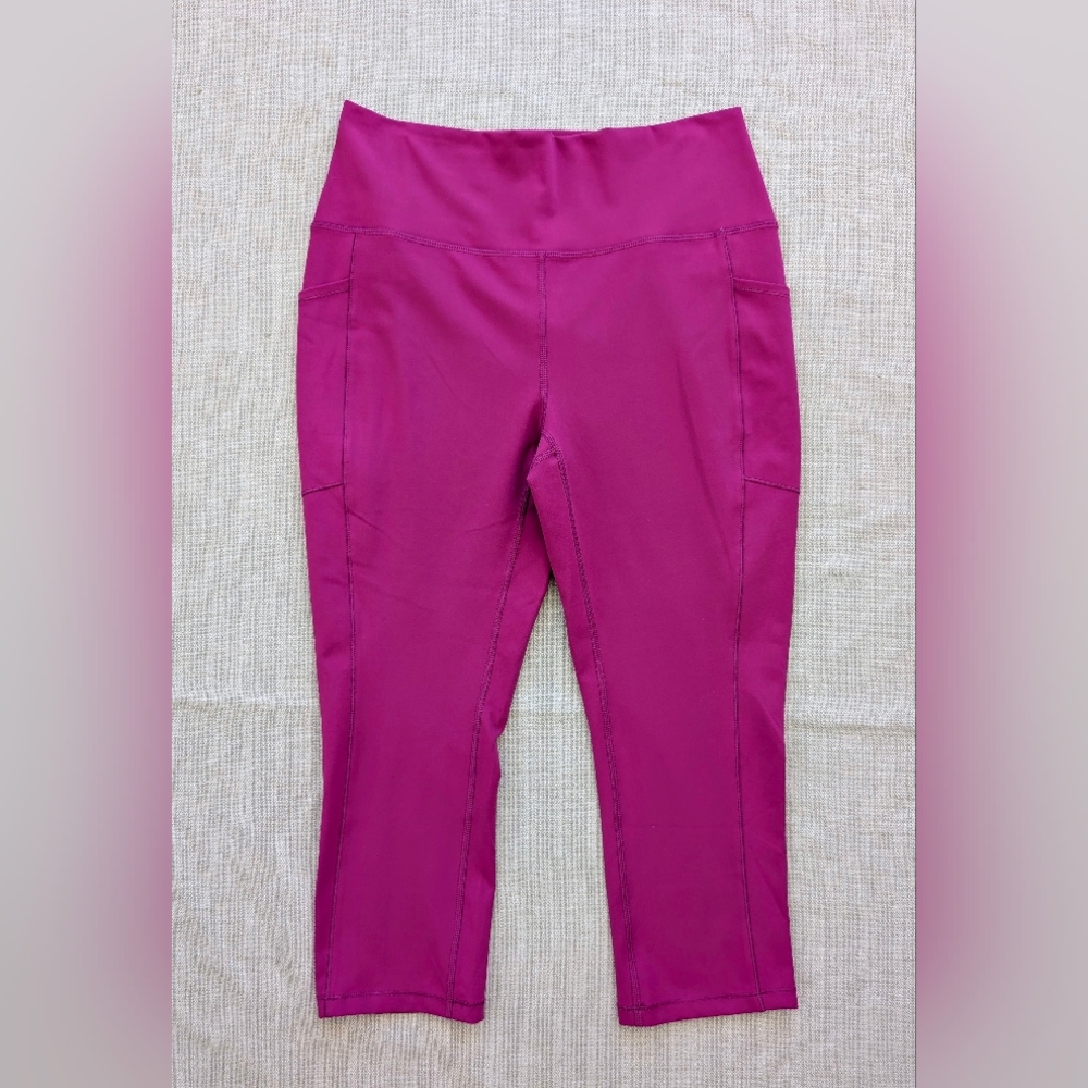RBX Bright Pink Capri Leggings w/ Pockets! Size Large!
